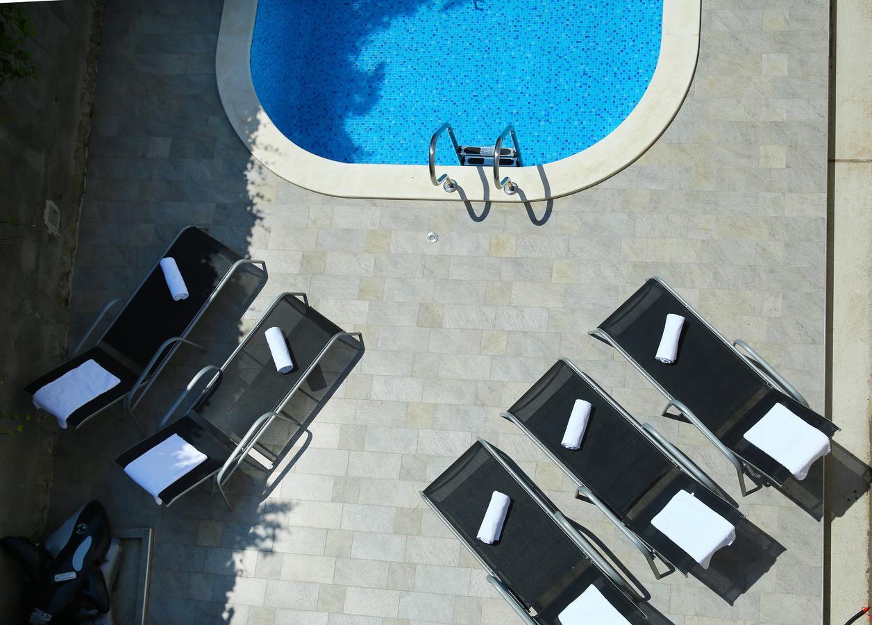 Apartments Nemira Exclusive Omiš Eksteriør billede